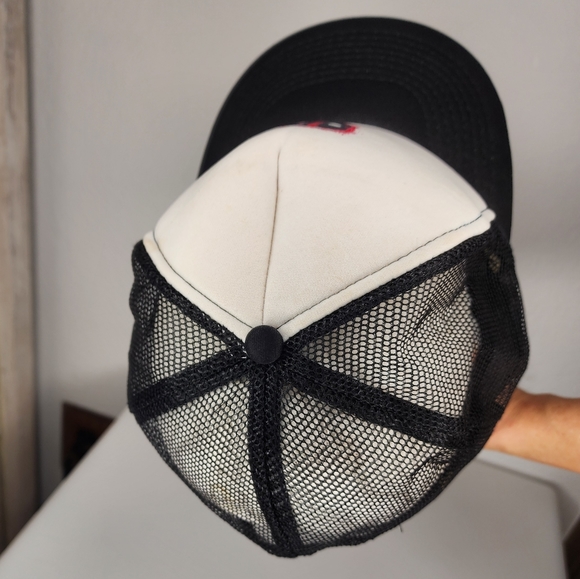 Marvel Deadpool Trucker Hat Adjustable One Size Fits Most - Picture 6 of 7